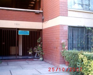  Anuncios de Propiedades en La Florida |  VENDO $17.500.000.- PASOS MALL PLAZA VESPUCIO, METRO BELLAVISTA, DPTO. EN PRIMER PISO, CON ESTACIONAMIENTO, CONDOMINIO CERRADO.