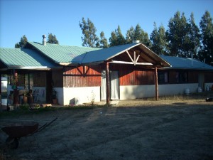 Mario Calfullan Anuncios de Propiedades en Temuco |  ARRIENDO PARCELA CON CASA AMPLIA, A 20 MINUTOS TEMUCO, 4 PIEZAS, DOS BA&Ntilde;OS, PRINCIPAL EN SWEET, AGUA POZO PROFUNDO