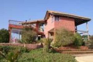 SALOME JAQUE Anuncios de Propiedades en Algarrobo |  HERMOSA CASA, en ALGARROBO con PISCINA en PARCELA, FULL EQUIPADA HASTA PARA 12 PERSONAS