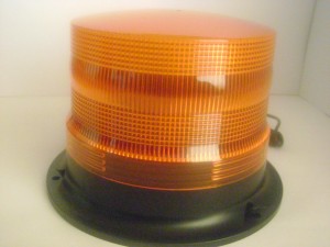 FRANCISCO CABRERA Anuncios de Propiedades en Recoleta |  BALIZAS ESTROBOSCOPICAS GRANDES 14X15CMS COLORES AMBAR Y ROJAS 12 Y 24 VOLT, BALIZAS ROTATIVAS COLORES AMBAR-ROJAS Y AZULES 12 VOLT $ 8.500 MAS IVA.